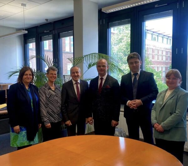 A Cooperation wide Agreement Signed between Hochschule Bremen City University of Applied Sciences and East European University