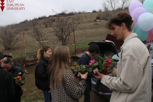 ქალთა საერთაშორისო დღესთან დაკავშირებით EEU-ს თითმმართევლობა მოხუცთა პანსიონატს ეწვია!