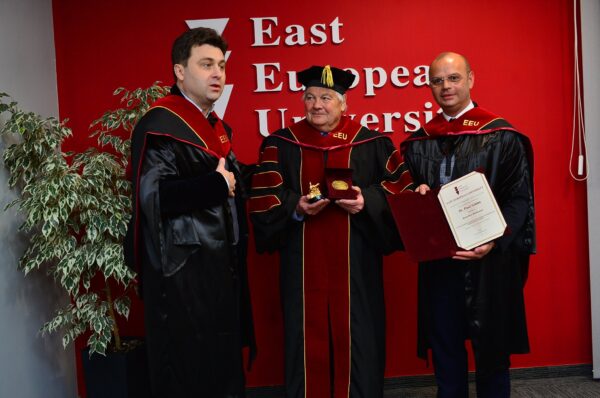 EEU-ში პროფესორ პოლ გიბსისთვის ემერიტუსის აკადემიური წოდების მინიჭების ღონისძიება გაიმართა!